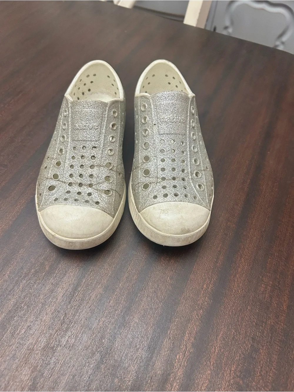 Native Kids Silver Glitter Slip-On Sneakers